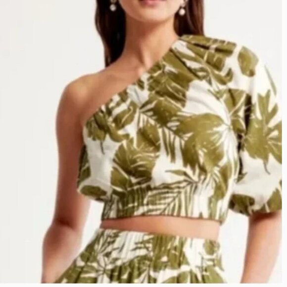 Abercrombie & Fitch Tops - Abercrombie & Fitch Tropical Linen Crop Top Size Small